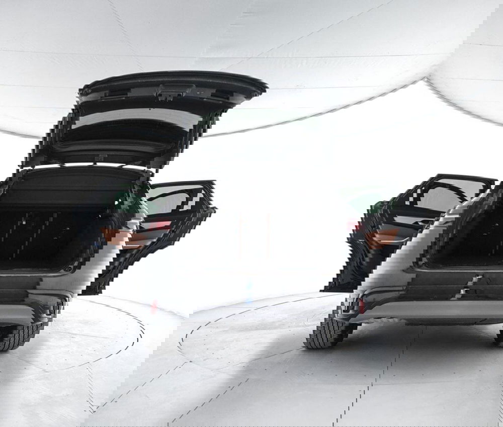 Jaguar F-Pace usata a Viterbo (10)