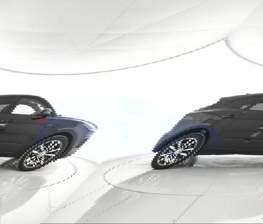 Jaguar E-Pace usata a Viterbo (5)