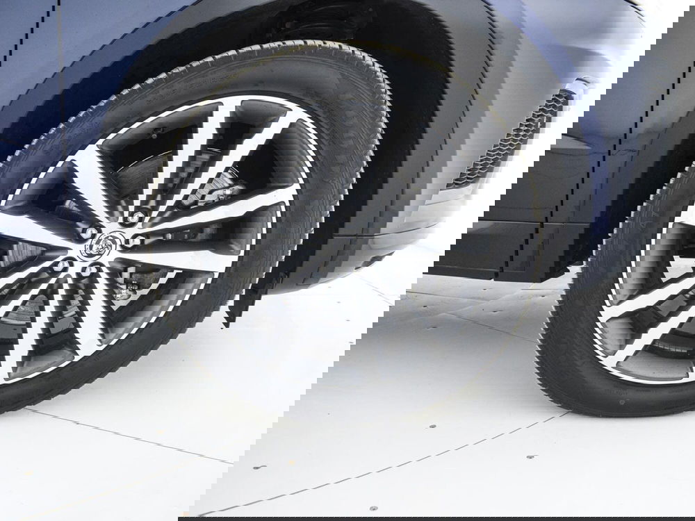 Jaguar E-Pace usata a Viterbo (9)