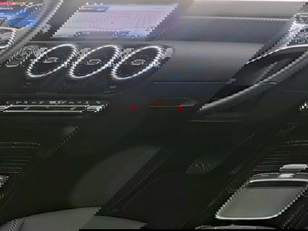 Mercedes-Benz Classe A usata a Milano (9)