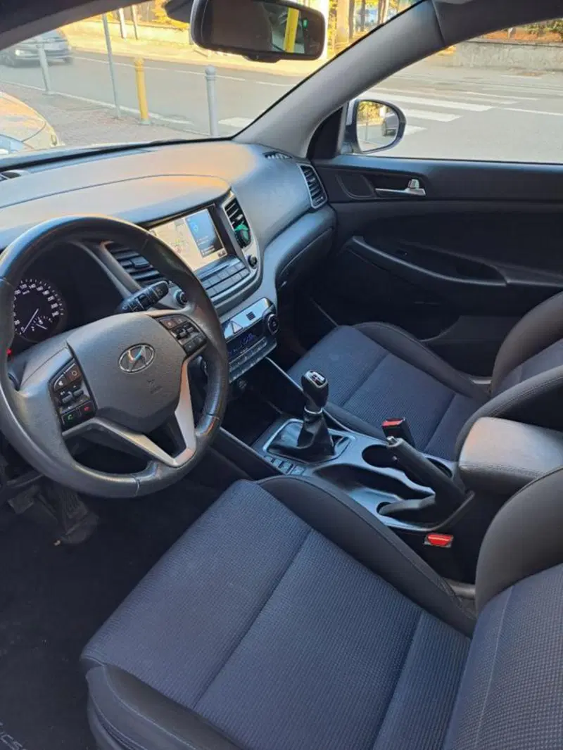Hyundai Tucson usata a Parma (4)