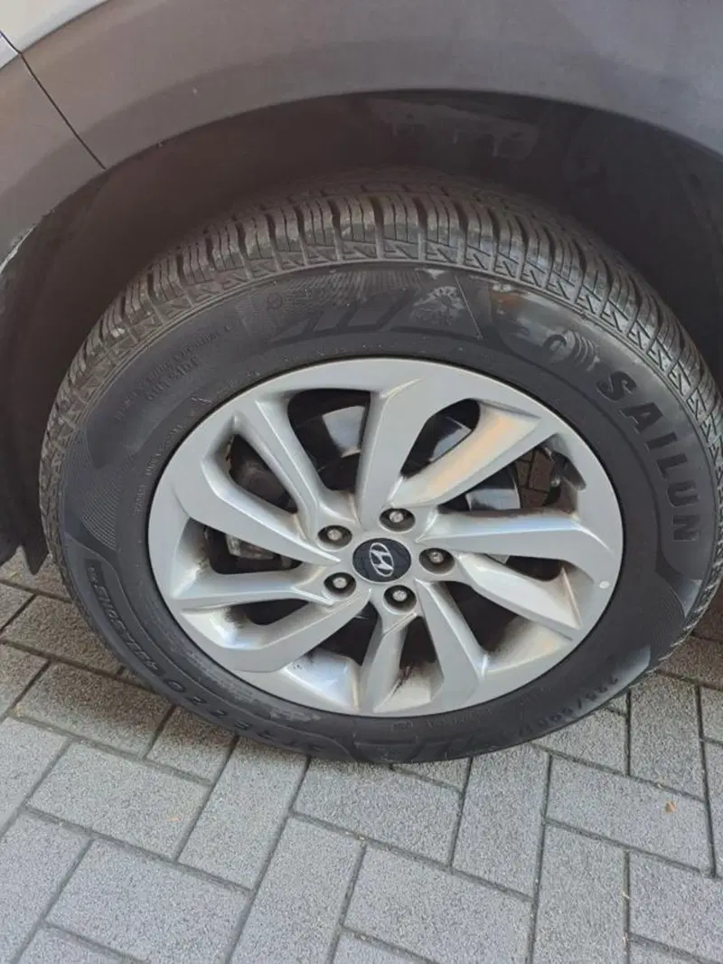 Hyundai Tucson usata a Parma (9)