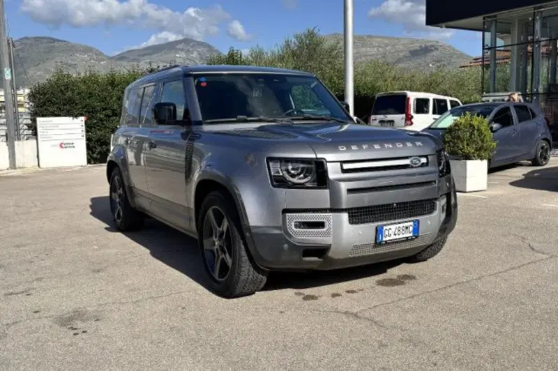 Land Rover Defender usata a Latina