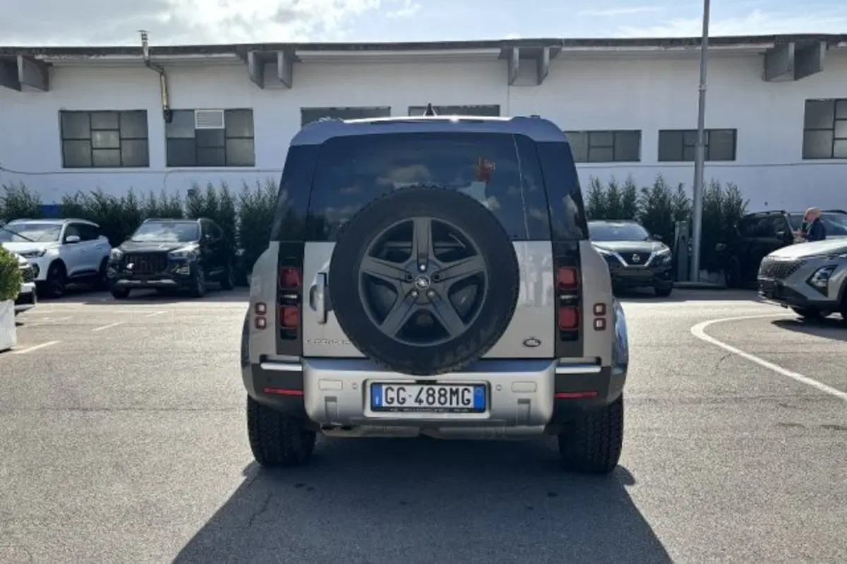 Land Rover Defender usata a Latina (6)
