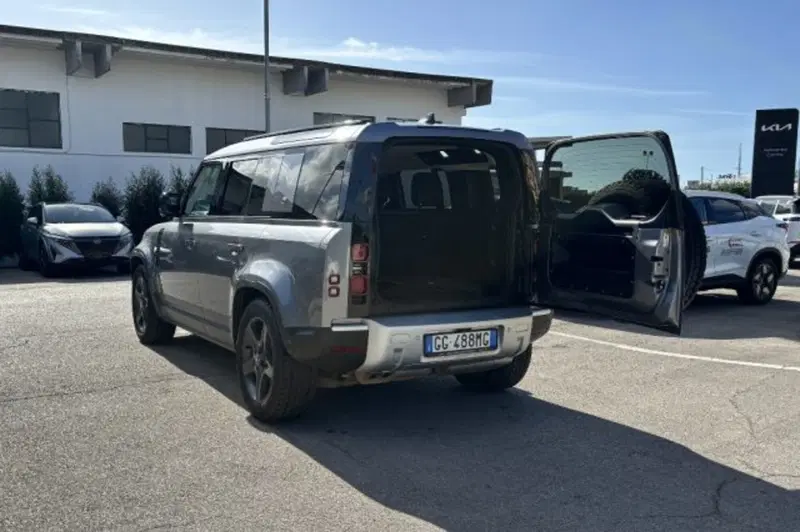 Land Rover Defender usata a Latina (7)