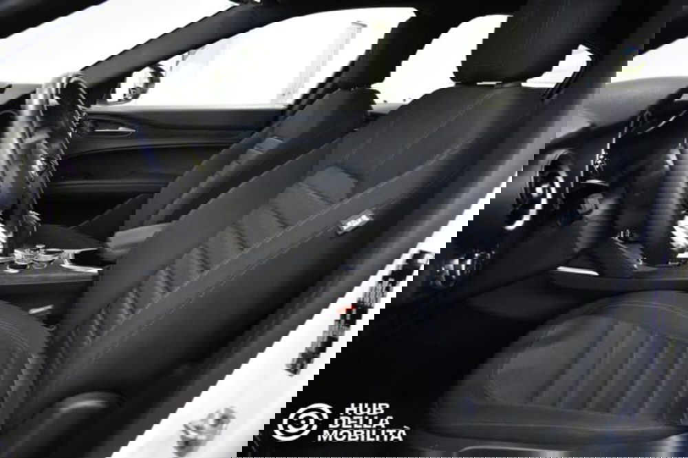 Alfa Romeo Stelvio usata a Perugia (20)