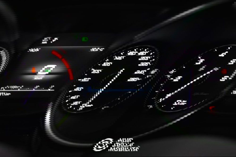 Alfa Romeo Stelvio usata a Perugia (8)