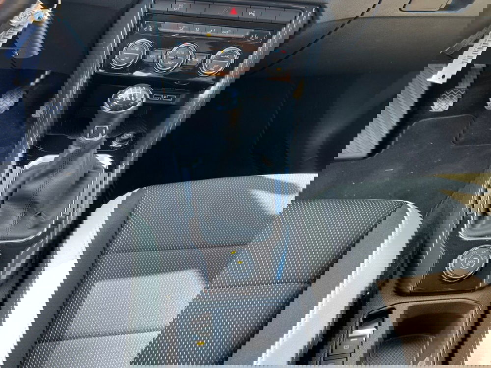 Volkswagen T-Roc usata a Verona (14)