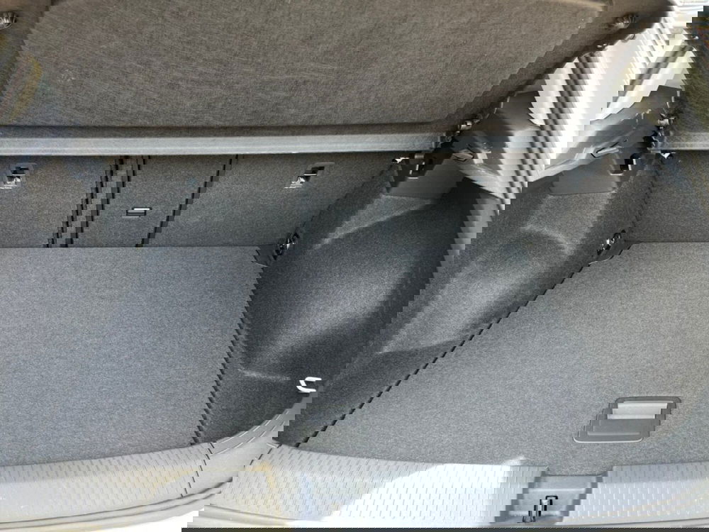 Volkswagen T-Roc usata a Verona (12)