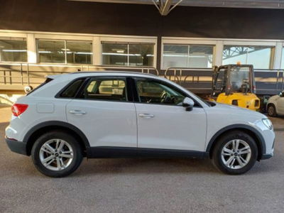 Audi Q3 35 TDI quattro S tronic Business del 2020 usata a Belpasso