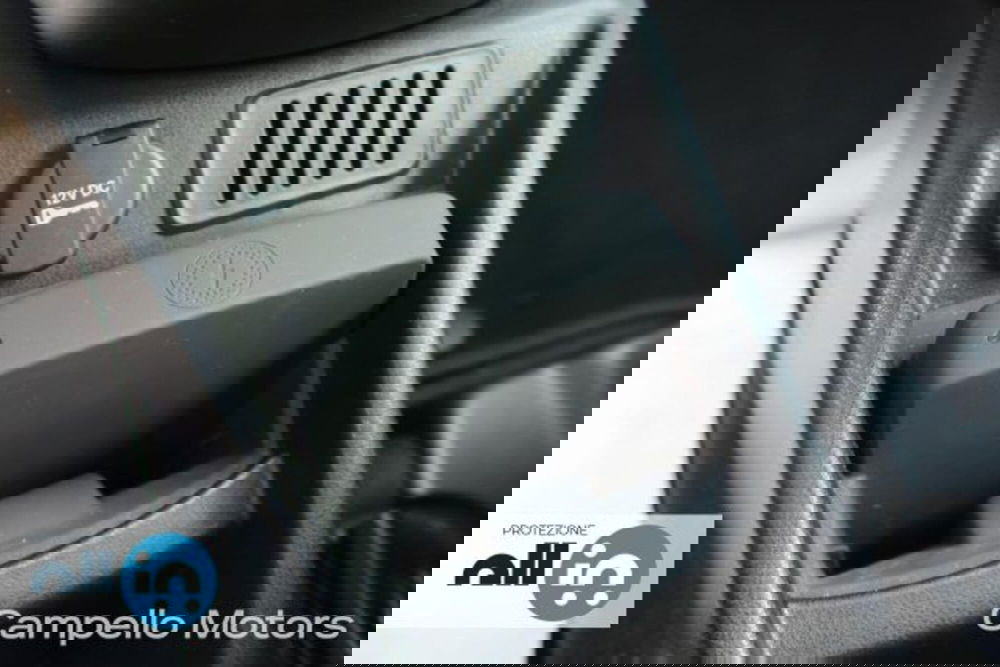 Lancia Ypsilon usata a Venezia (16)