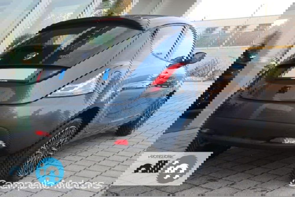 Lancia Ypsilon usata a Venezia (3)