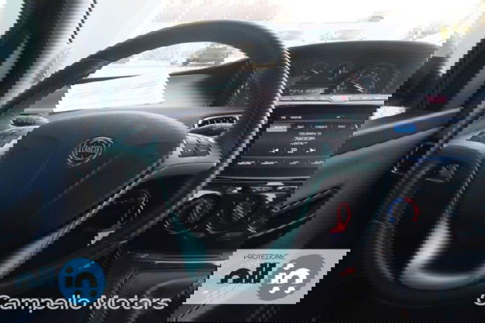 Lancia Ypsilon usata a Venezia (8)