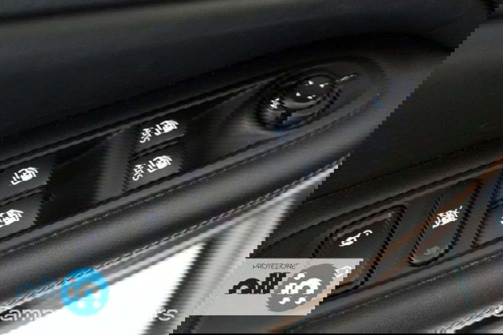 Jeep Compass usata a Venezia (17)