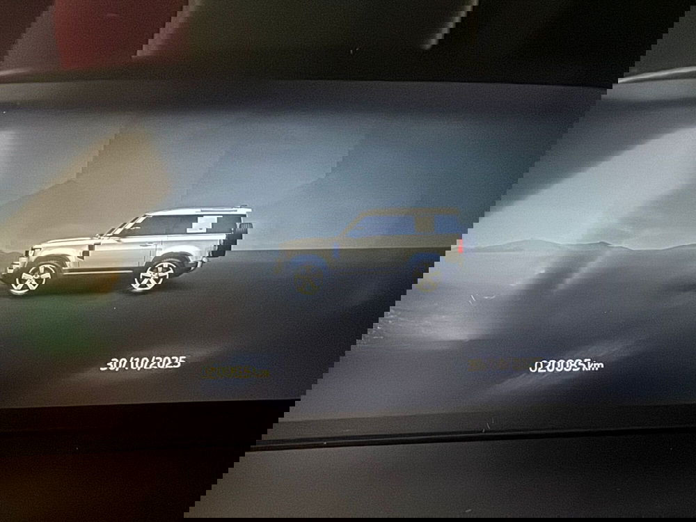 Land Rover Defender usata a Salerno (14)