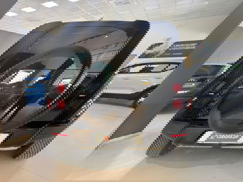 Land Rover Defender usata a Salerno (7)