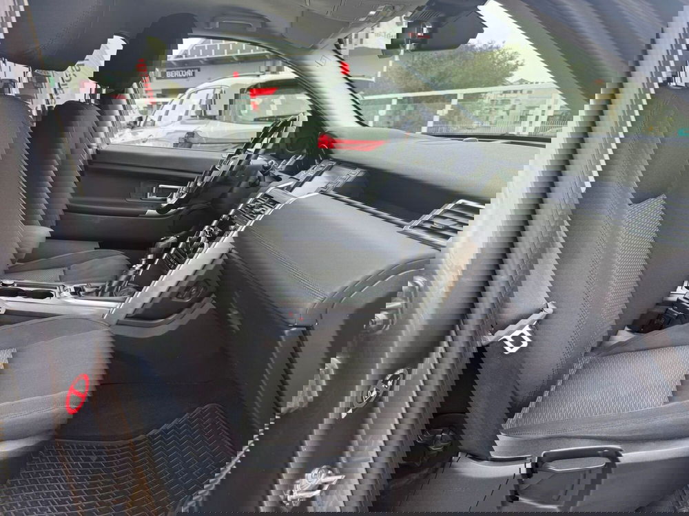 Land Rover Discovery Sport usata a Salerno (18)