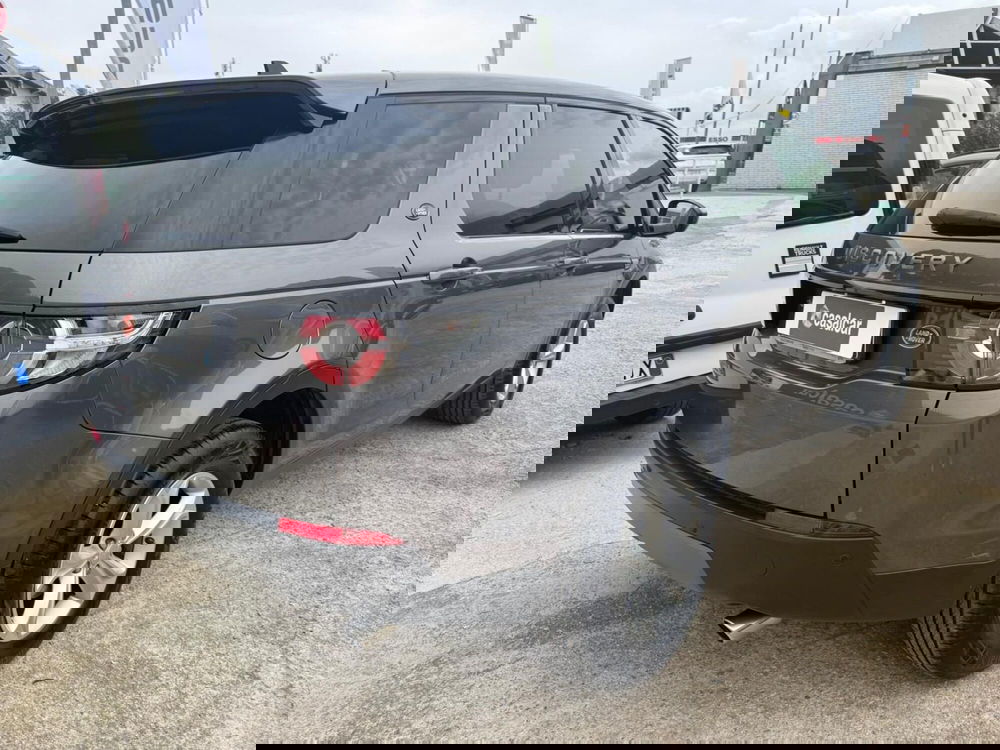 Land Rover Discovery Sport usata a Salerno (6)