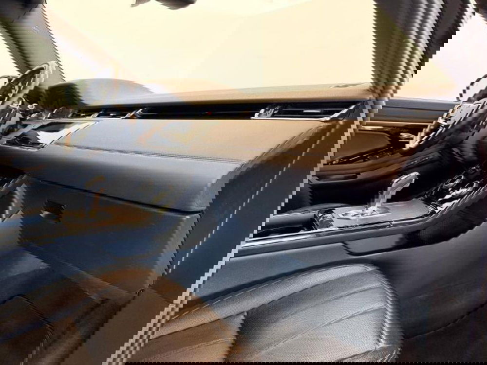 Land Rover Range Rover Evoque usata a Venezia (9)
