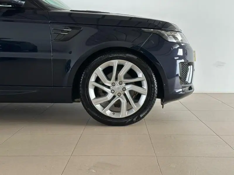 Land Rover Range Rover Sport usata a Venezia (4)
