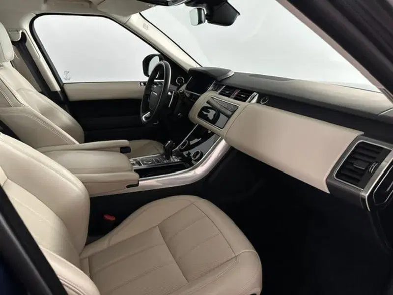 Land Rover Range Rover Sport usata a Venezia (6)