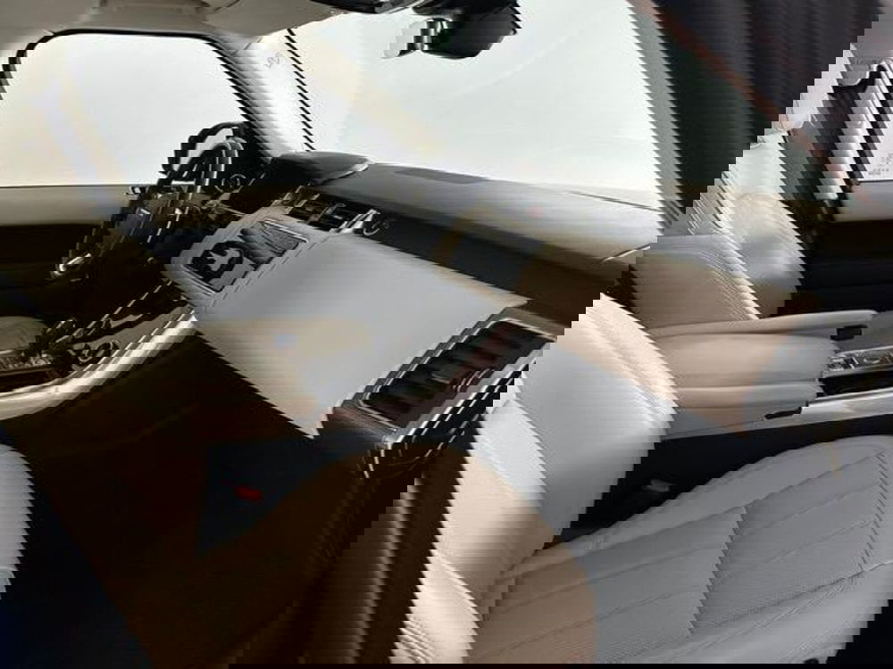 Land Rover Range Rover Sport usata a Venezia (6)