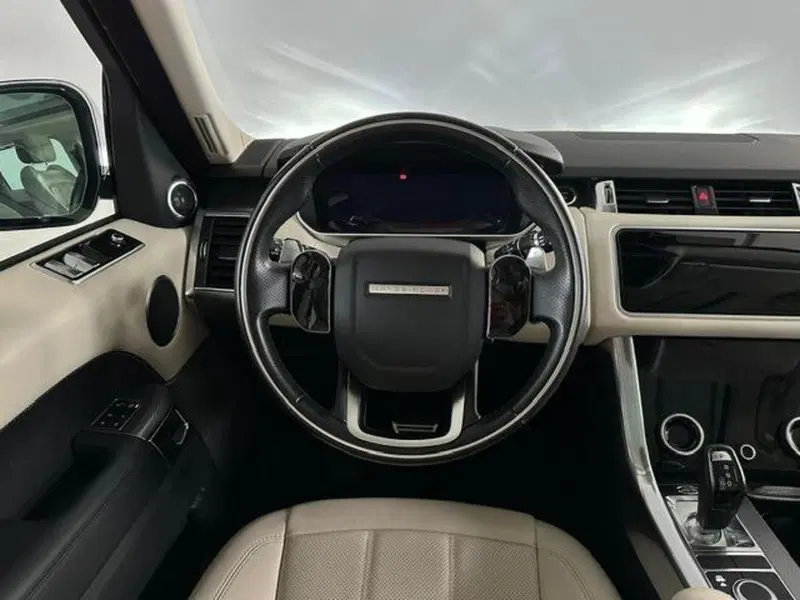 Land Rover Range Rover Sport usata a Venezia (8)