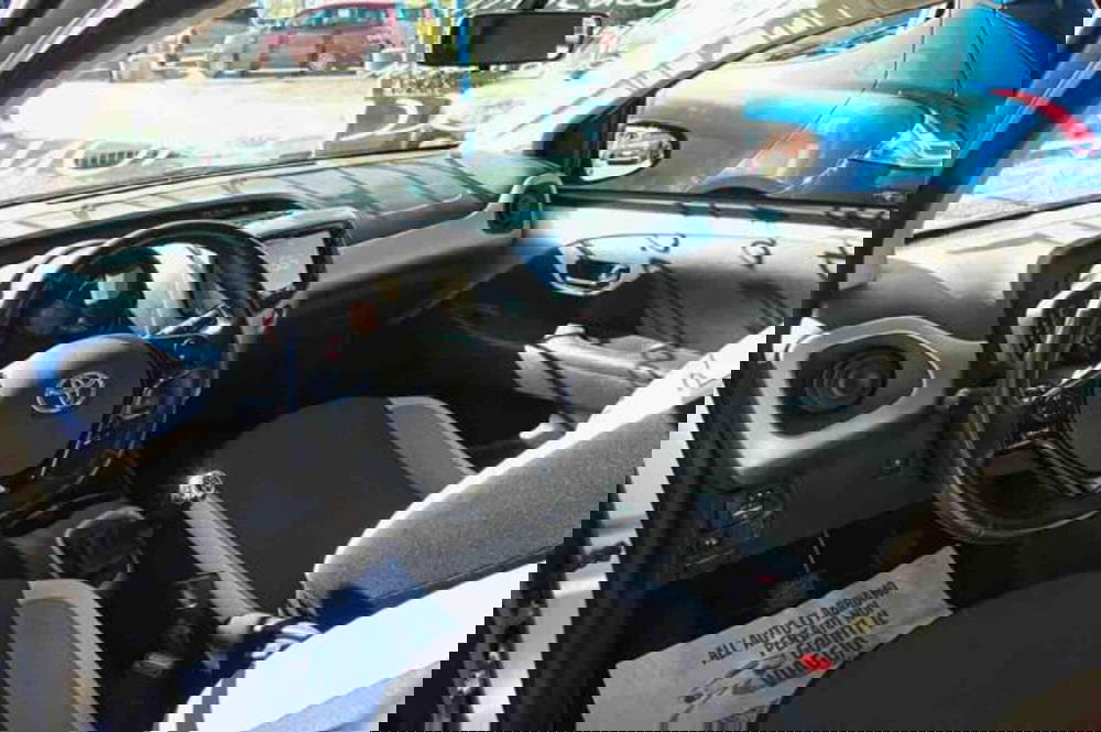 Toyota Aygo usata a Torino (11)