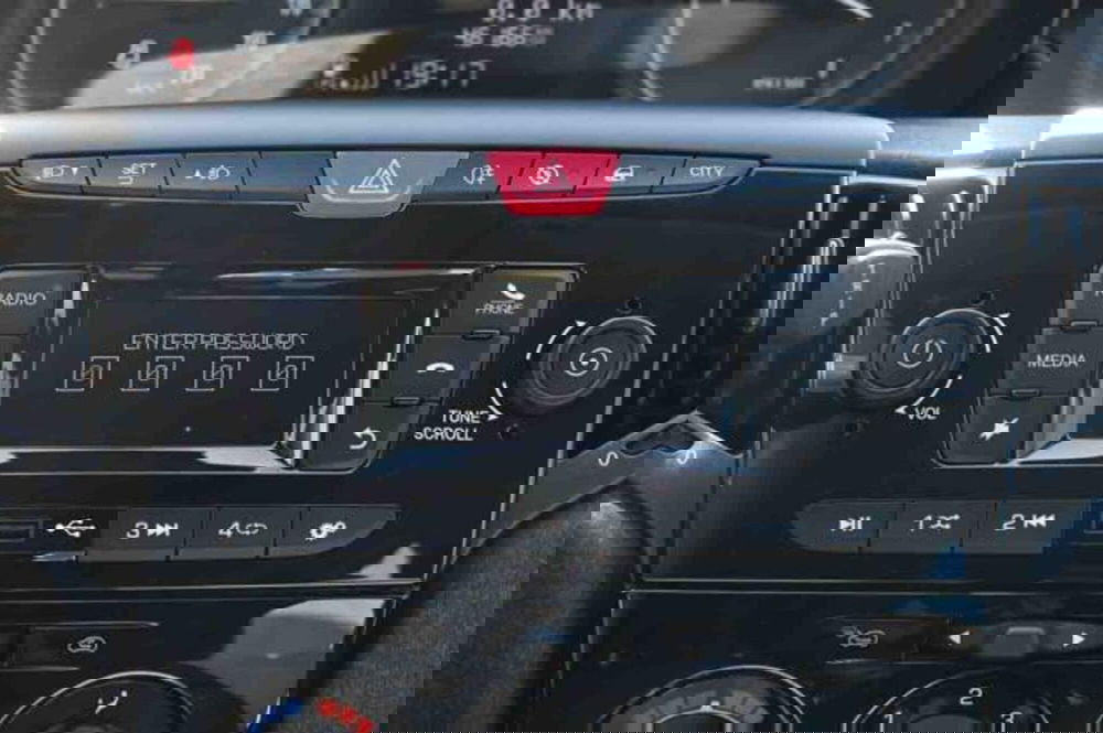 Lancia Ypsilon usata a Torino (17)