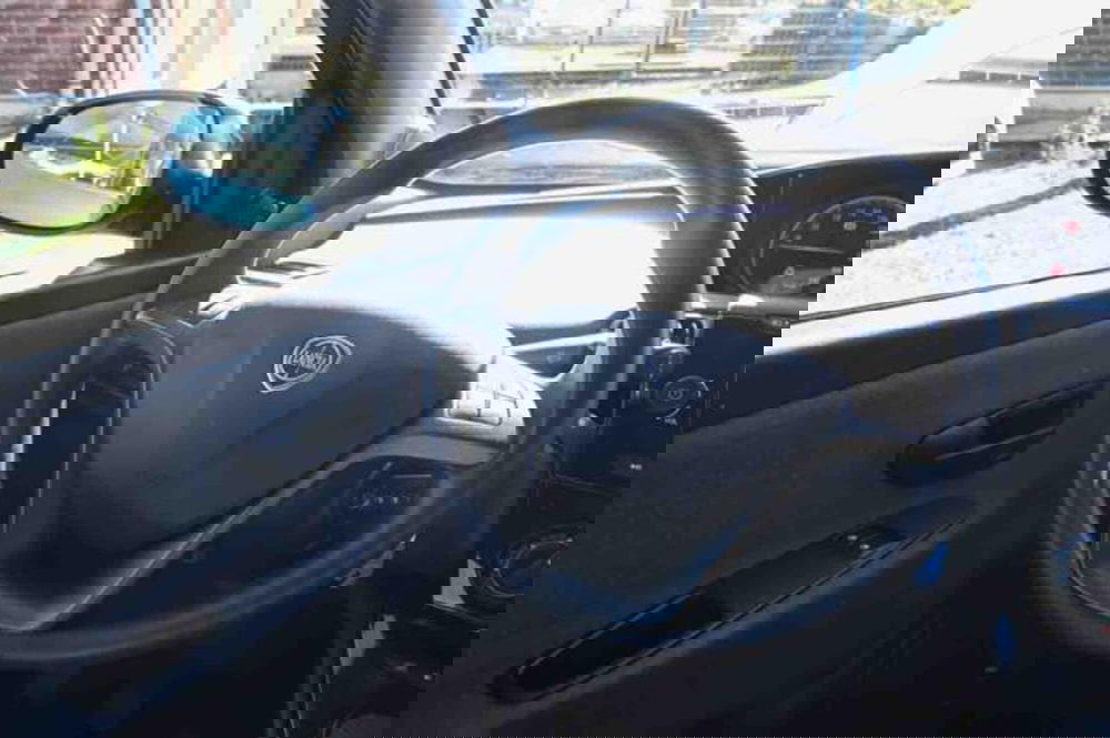 Lancia Ypsilon usata a Torino (19)