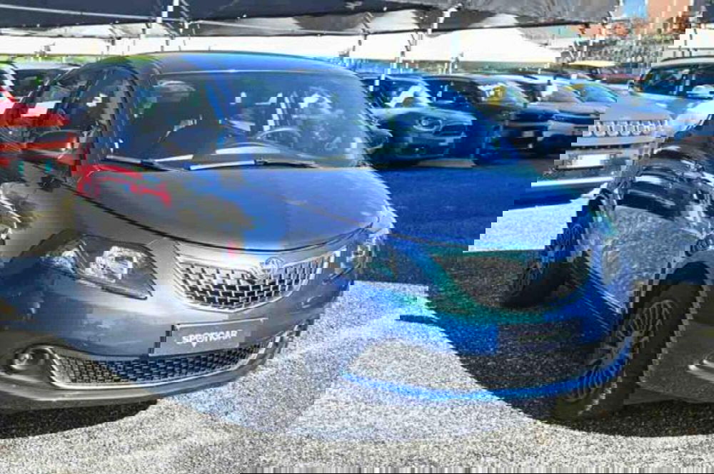 Lancia Ypsilon usata a Torino (3)