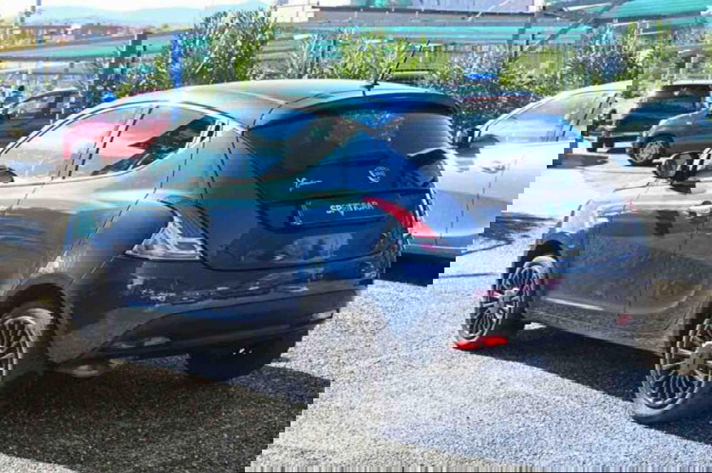 Lancia Ypsilon usata a Torino (7)