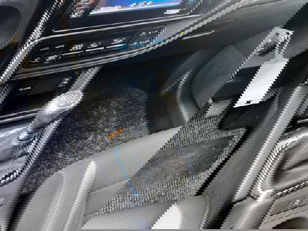 Toyota Auris usata a Sassari (13)