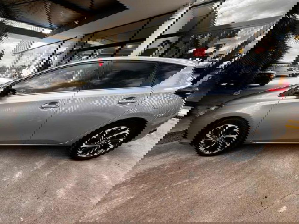 Toyota Auris usata a Sassari (4)