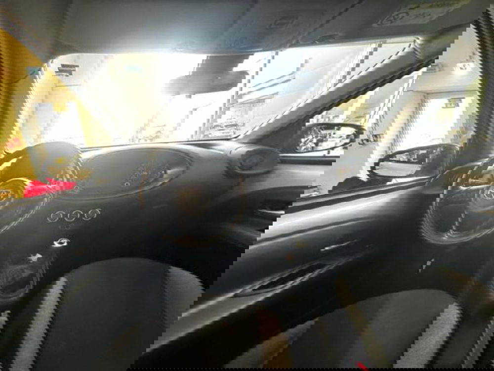 Toyota Aygo X usata a Sassari (12)