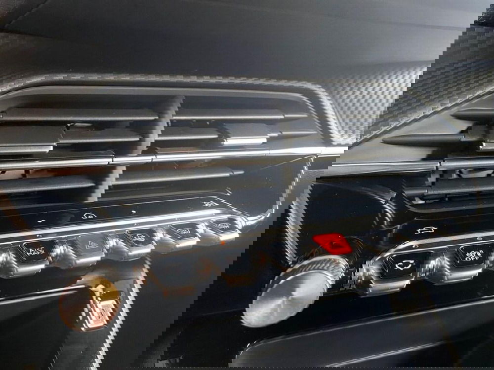 Peugeot 208 nuova a Torino (11)