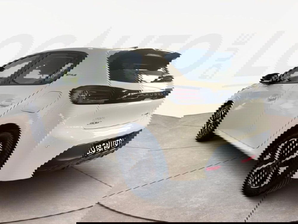 Peugeot 208 nuova a Torino (5)