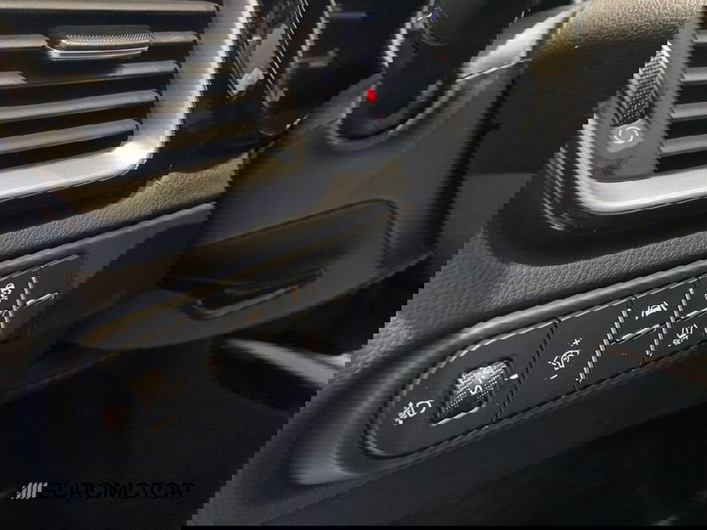 Kia XCeed usata a Bari (14)