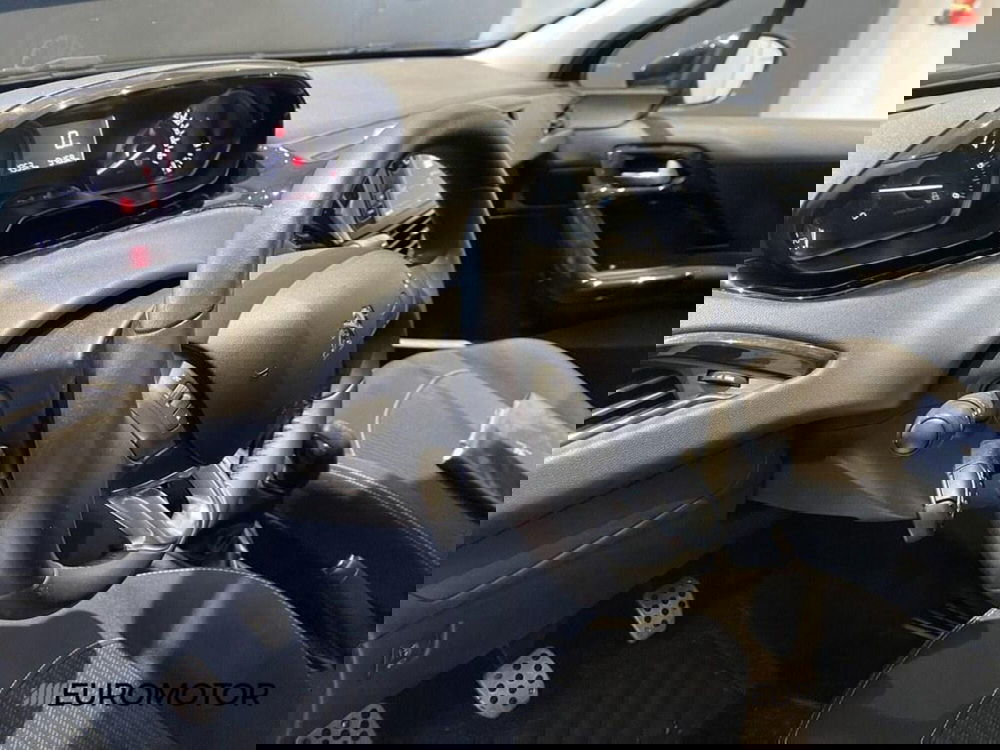 Peugeot 208 usata a Bari (12)