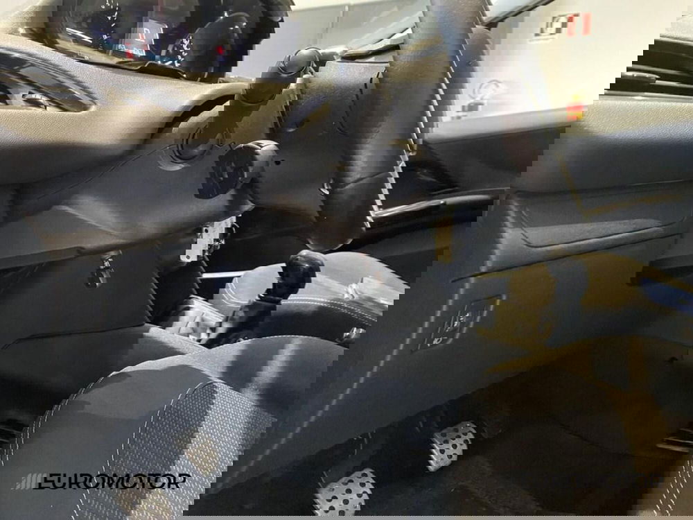 Peugeot 208 usata a Bari (13)