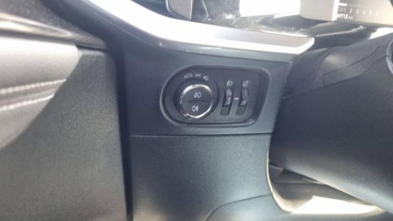 Opel Mokka usata a Savona (12)