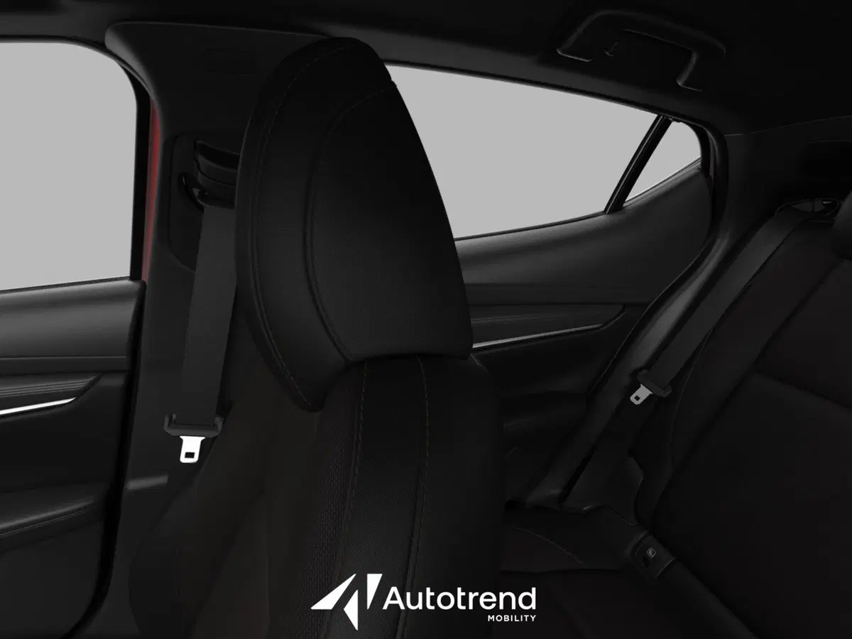 Mazda Mazda3 Hatchback nuova a Bari (9)