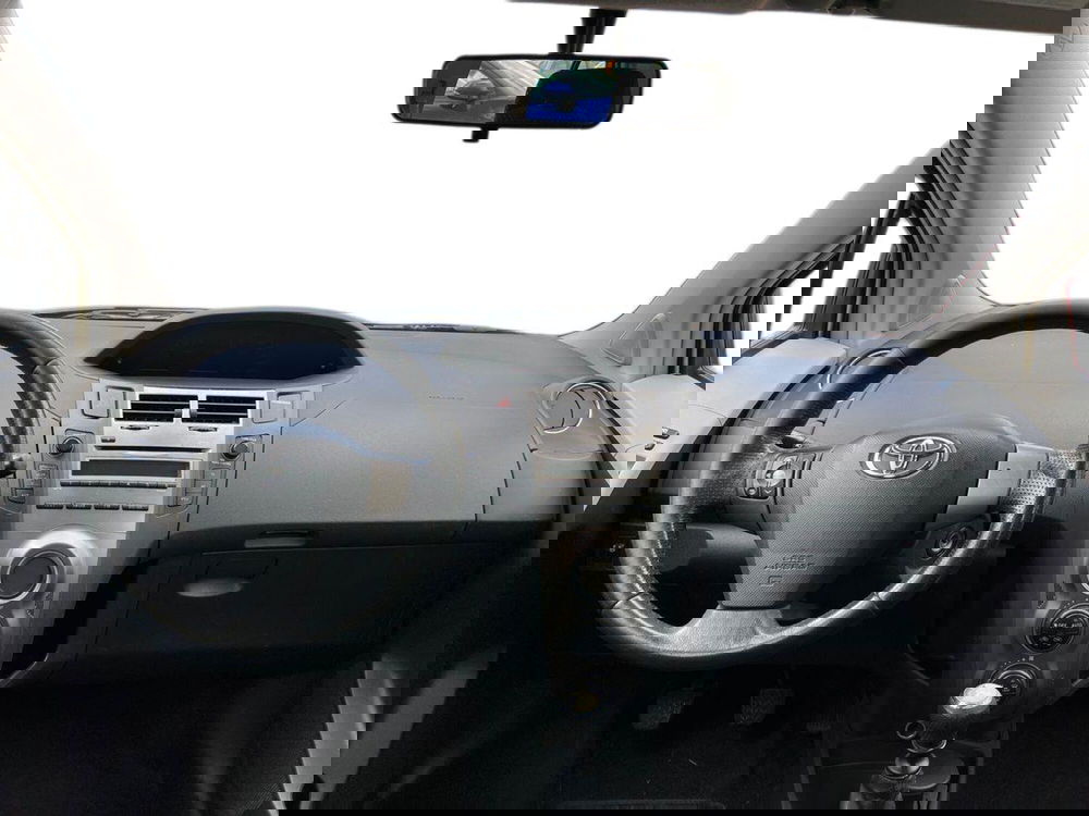 Toyota Yaris usata a Sondrio (8)