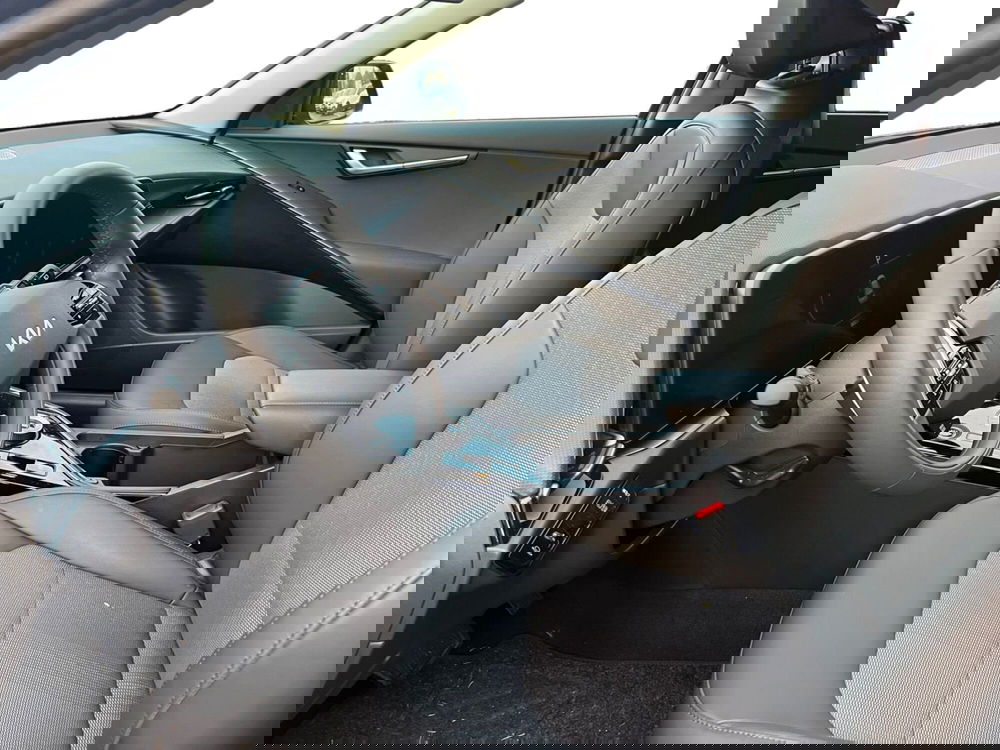 Kia Niro nuova a Modena (9)