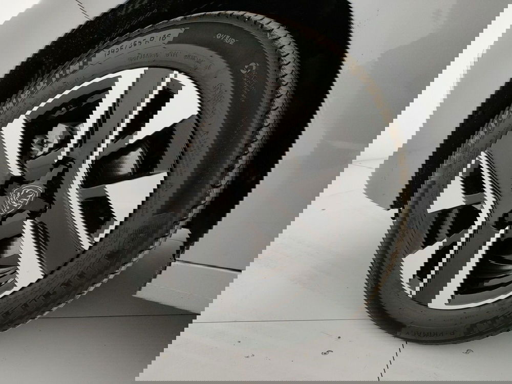 Peugeot 208 nuova a Caserta (16)