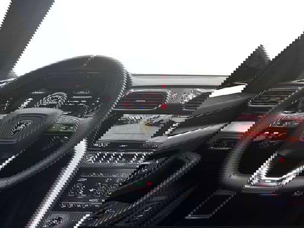 Lamborghini Urus usata a Napoli (15)