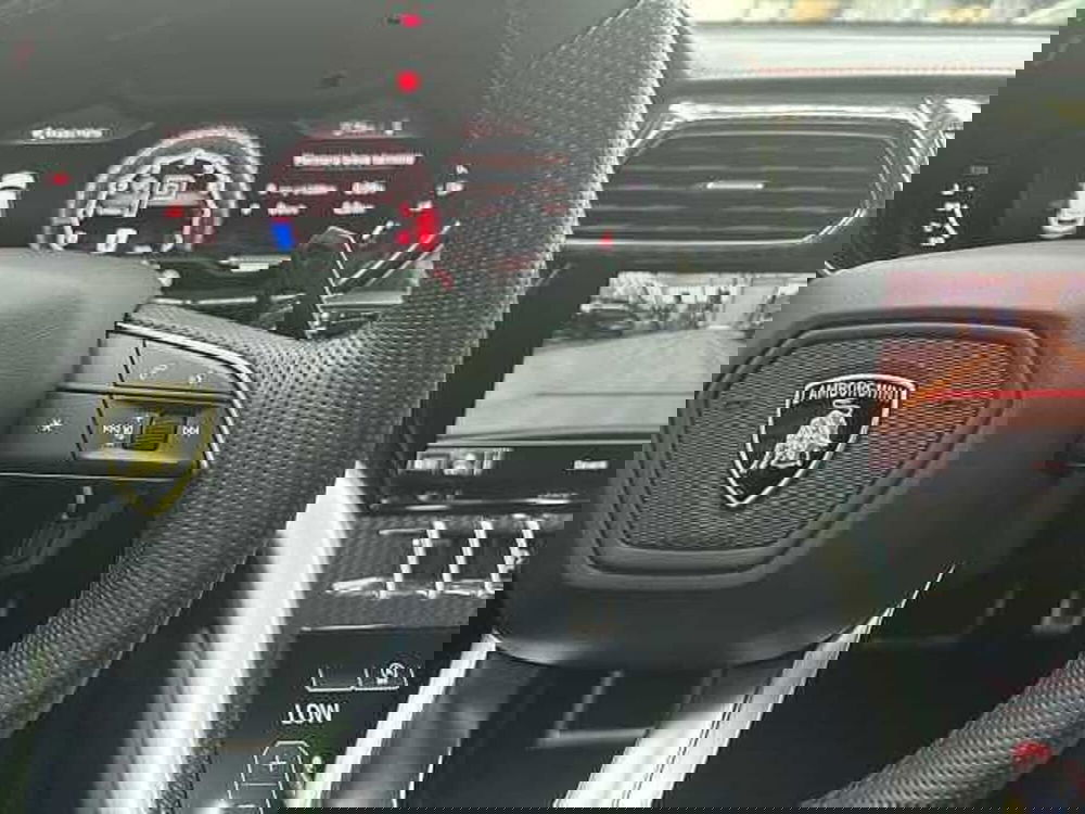 Lamborghini Urus usata a Napoli (17)