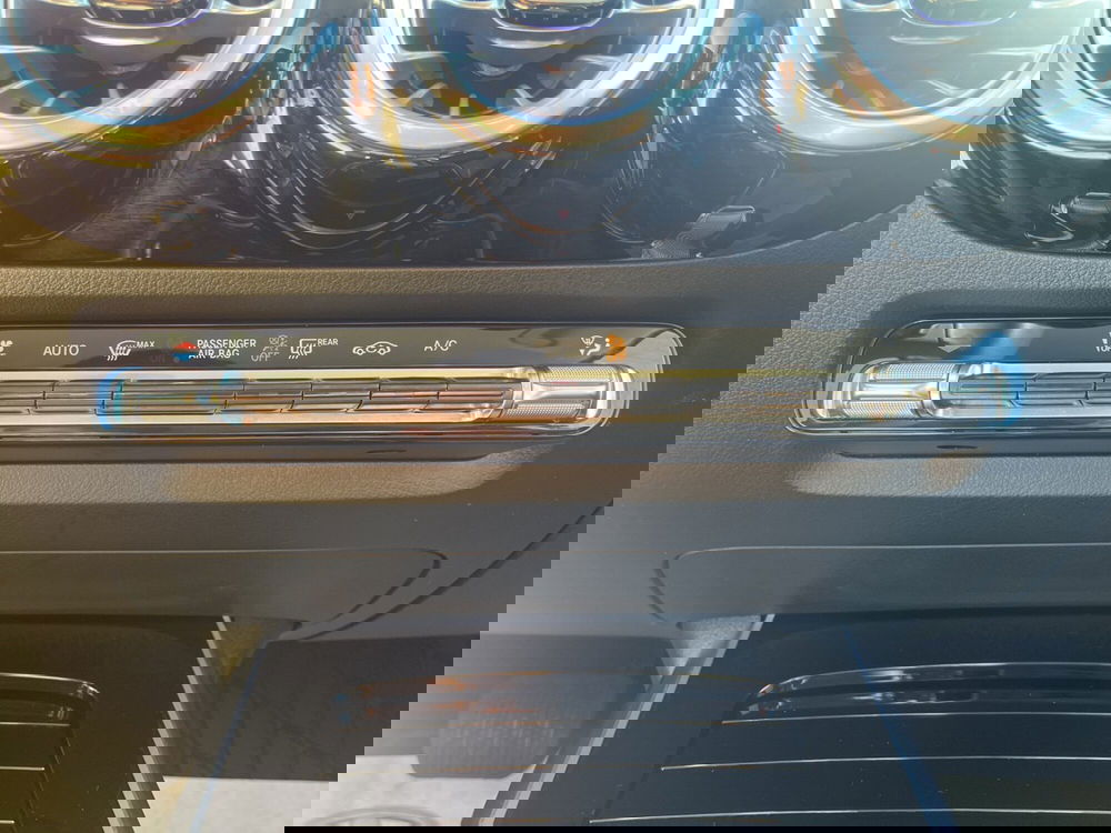 Mercedes-Benz GLA SUV usata a Catania (14)