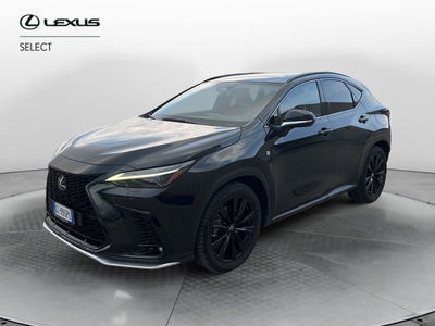 Lexus NX Plug-in 4WD Premium del 2022 usata a Misterbianco