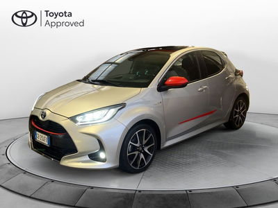 Toyota Yaris 1.5 Hybrid 5 porte Lounge del 2020 usata a Misterbianco
